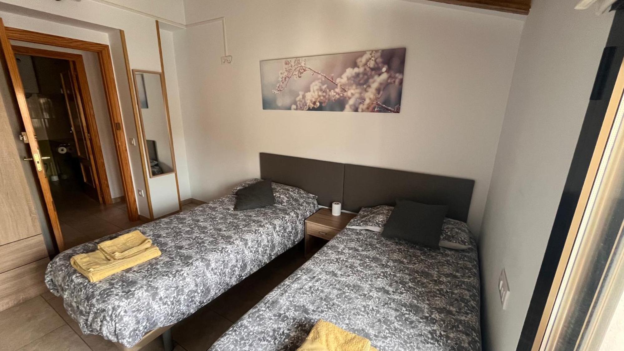 Ca Lidia - Apartamentos Turisticos El Balconet 베니만텔 외부 사진